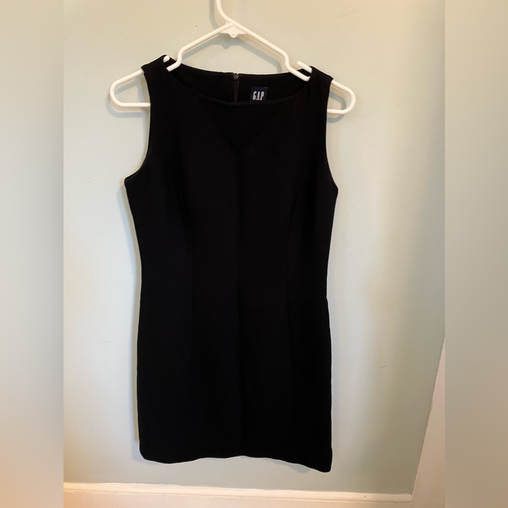 Gap classic black dress size 2